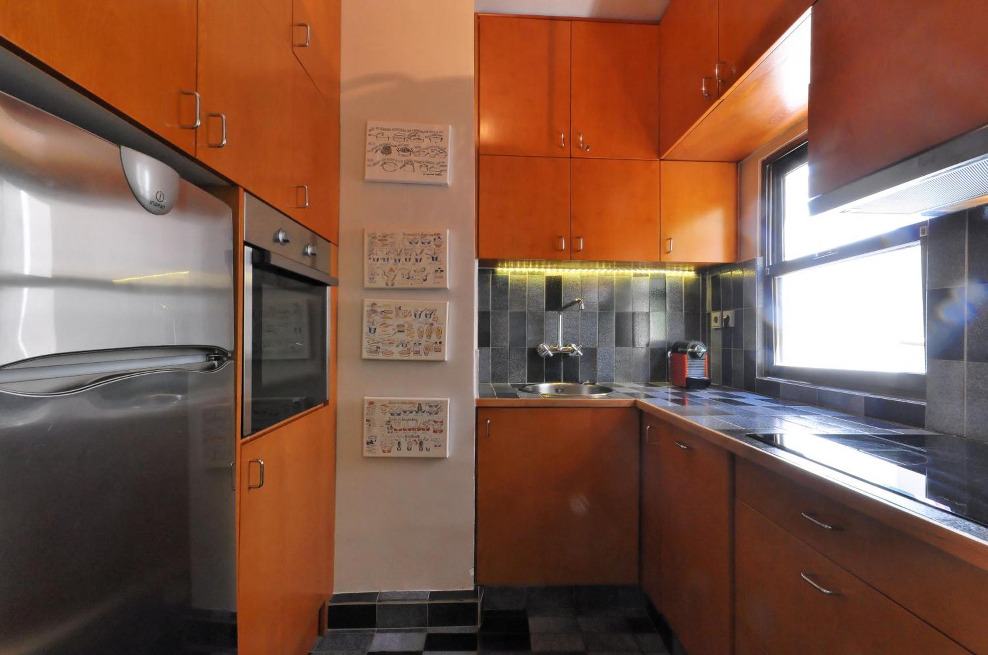 Hidesign Athens Tube Luxury Apt In Kolonaki Exterior photo