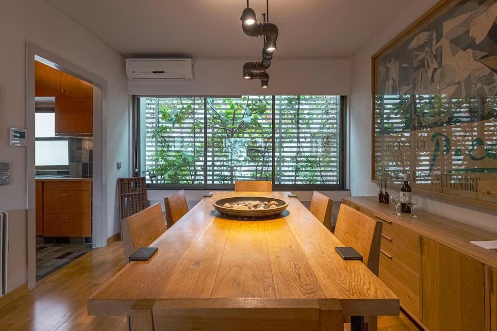 Hidesign Athens Tube Luxury Apt In Kolonaki Exterior photo